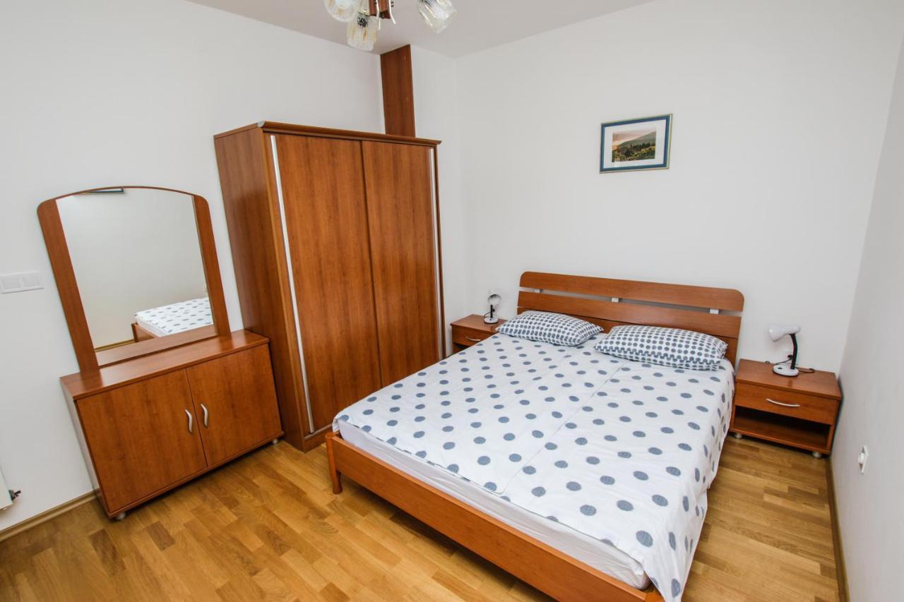 Apartments Cvitan 1. Floor Пореч Екстериор снимка