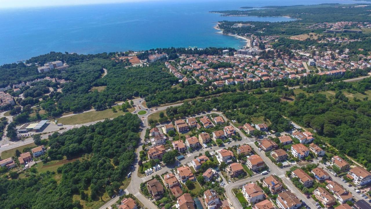 Apartments Cvitan 1. Floor Пореч Екстериор снимка